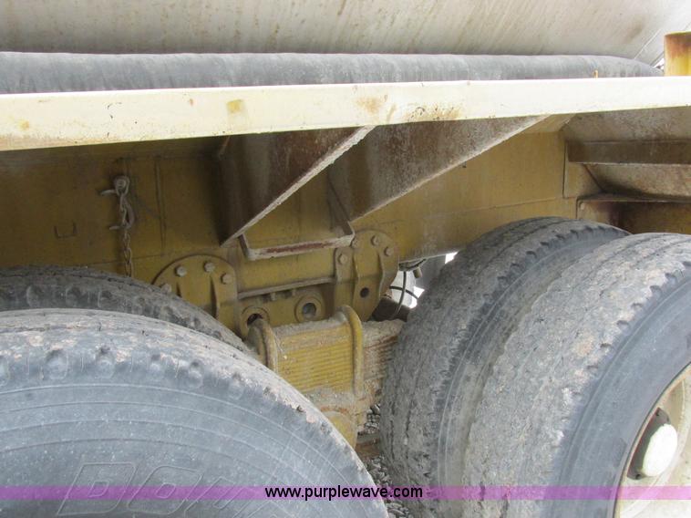 image for item K2034 1968 Fruehauf tanker trailer