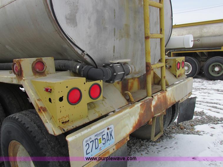 image for item K2034 1968 Fruehauf tanker trailer