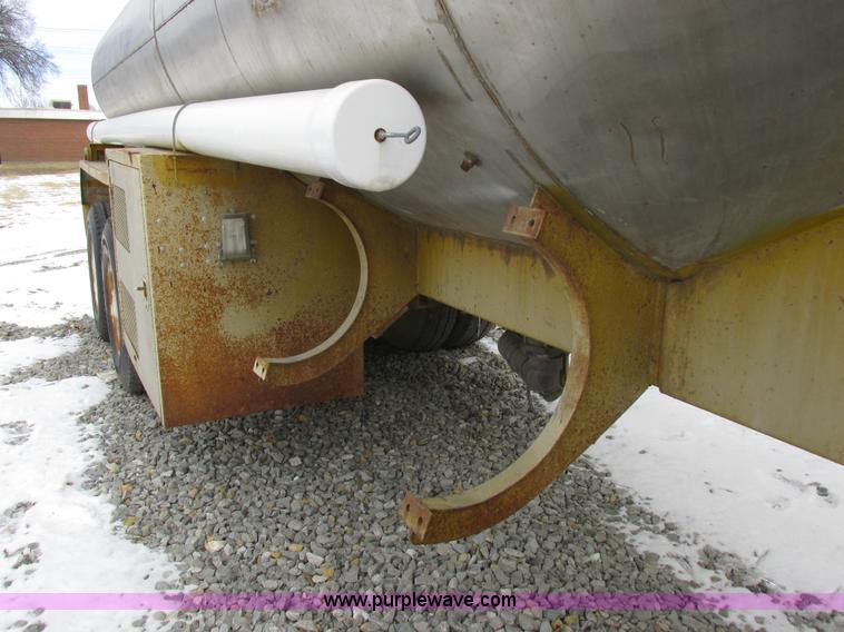 image for item K2034 1968 Fruehauf tanker trailer