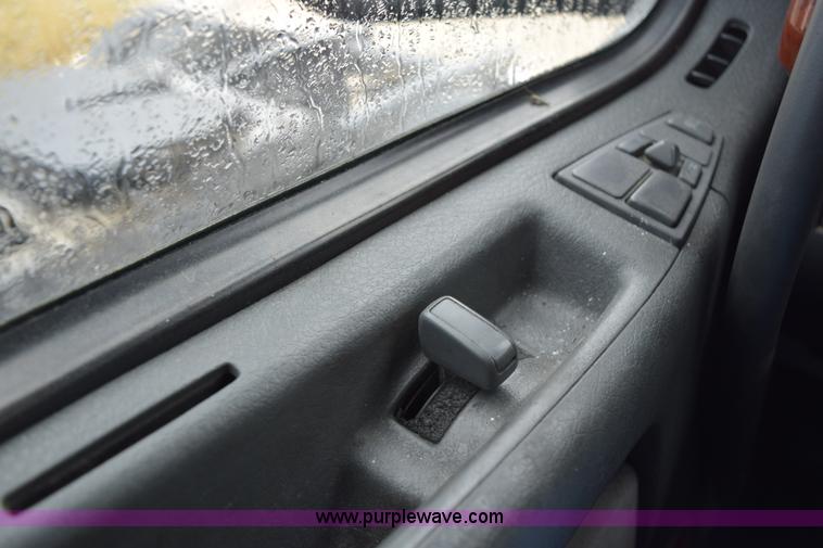 image for item K2313 2007 Volvo VNL 10th Anniversary Edition semi truck