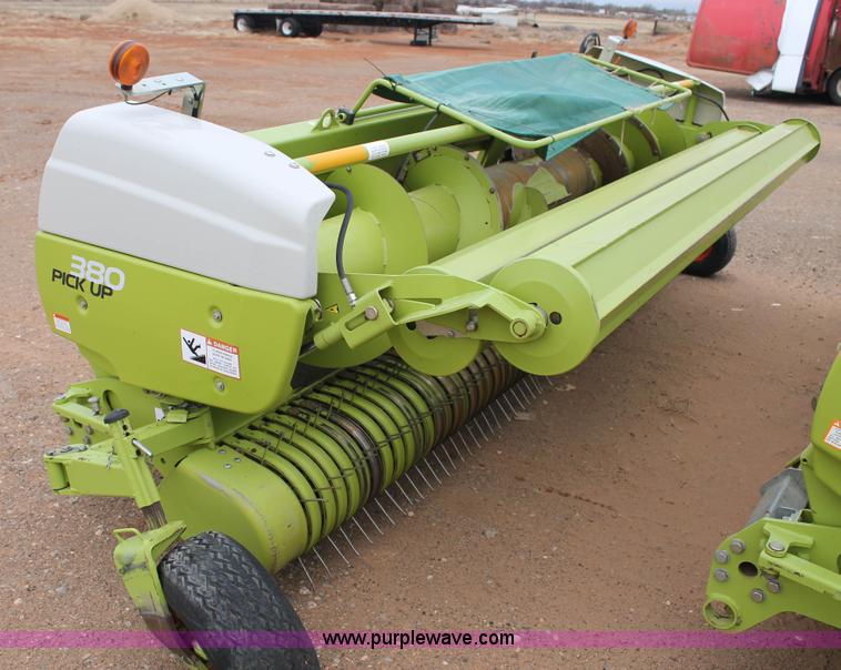 image for item AO9616 2011 Claas PU380 pickup head