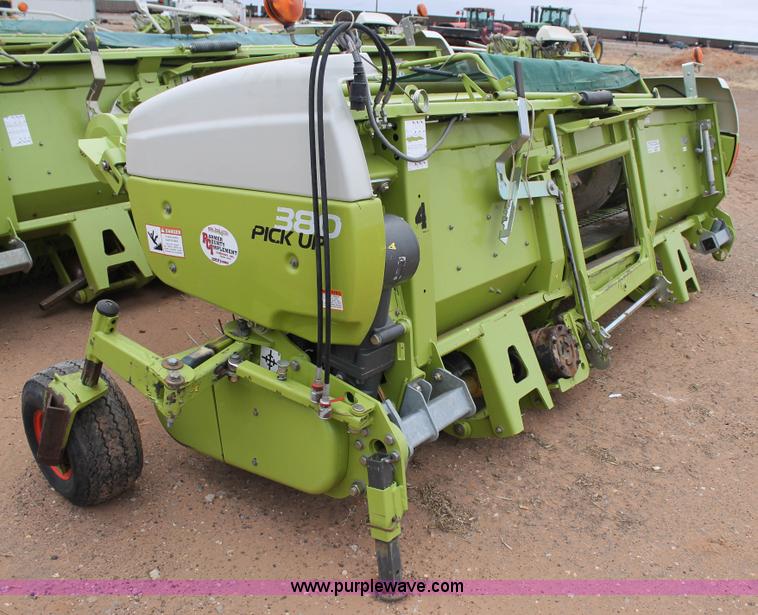 image for item AO9616 2011 Claas PU380 pickup head