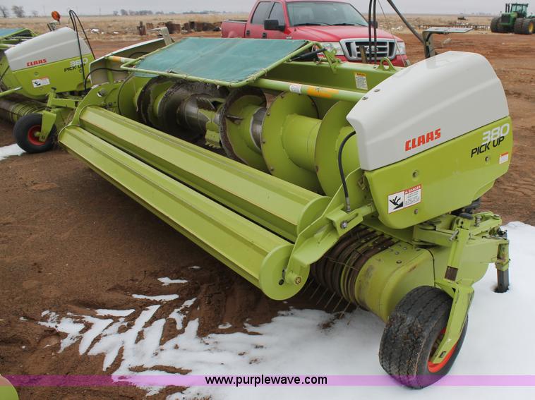 image for item AO9617 2011 Claas PU380 pickup head