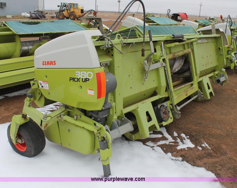 image for item AO9617 2011 Claas PU380 pickup head