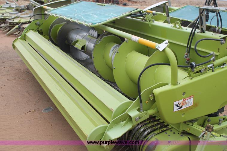 image for item AO9619 2011 Claas PU380 pickup head