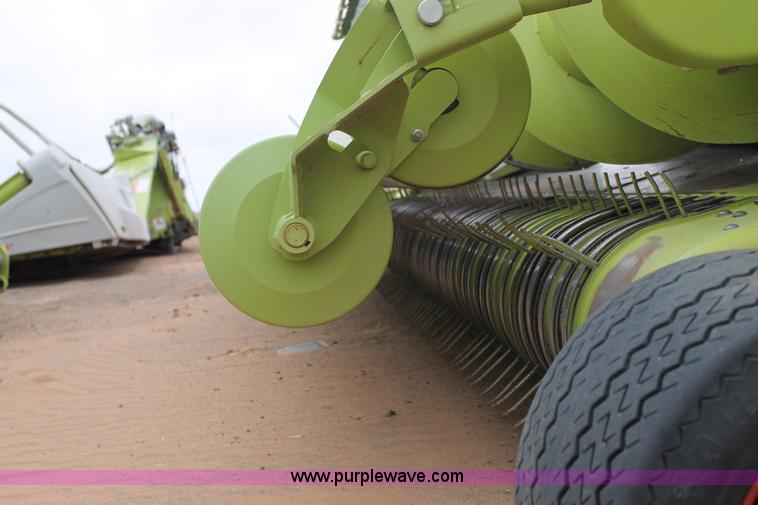 image for item AO9619 2011 Claas PU380 pickup head