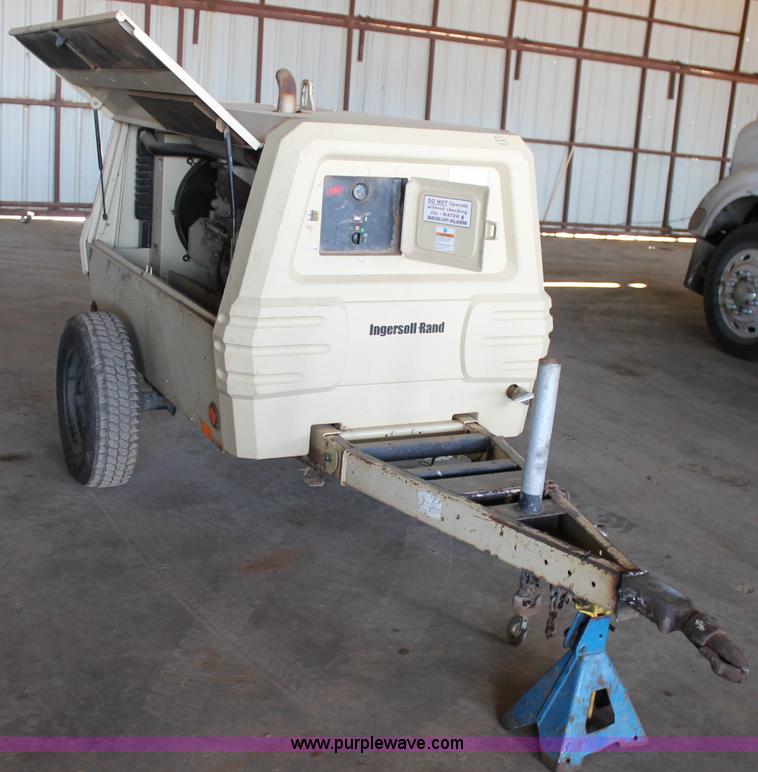 image for item AW9432 2004 Ingersoll Rand 185 compressor