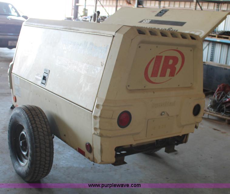 image for item AW9432 2004 Ingersoll Rand 185 compressor