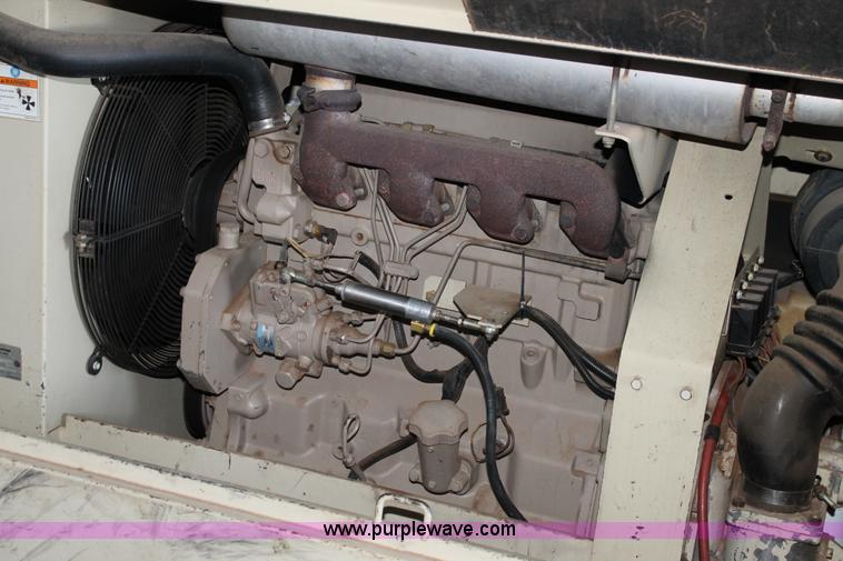 image for item AW9432 2004 Ingersoll Rand 185 compressor