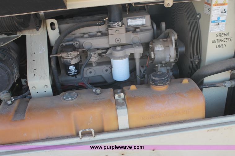 image for item AW9432 2004 Ingersoll Rand 185 compressor