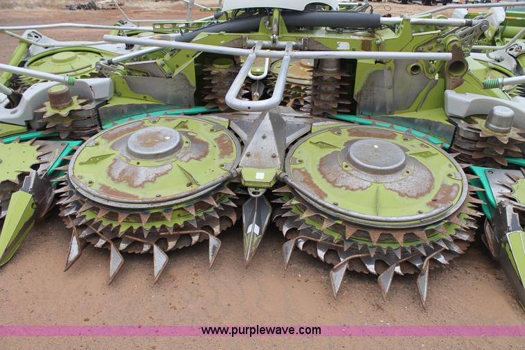 image for item AW9472 2011 Claas Orbis 750 row crop head