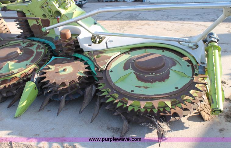 image for item AW9473 2011 Claas Orbis 750 row crop head