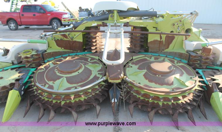image for item AW9473 2011 Claas Orbis 750 row crop head