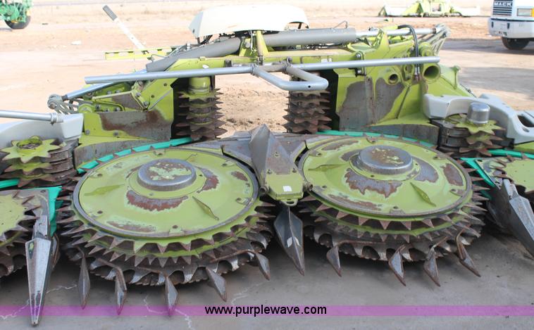 image for item AW9477 2011 Claas Orbis 750 row crop head
