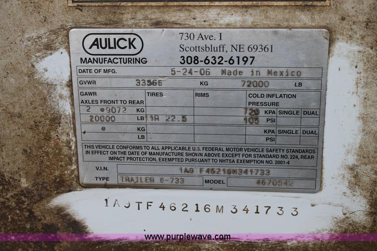image for item H1588 2006 Aulick 6-704 belted bottom trailer