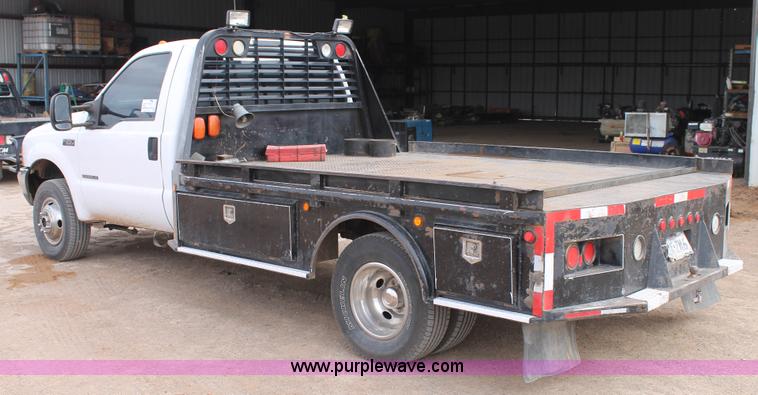 image for item H1601 2001 Ford F350 Super Duty flatbed truck