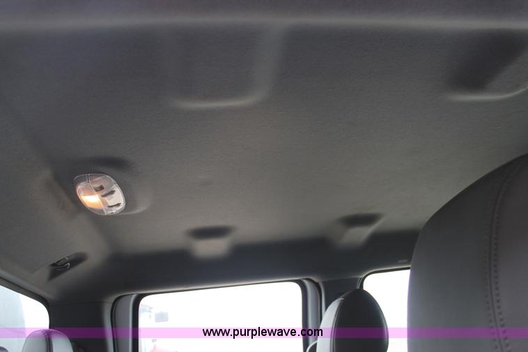 image for item H1602 2014 Ford F350 Super Duty Crew Cab flatbed truck