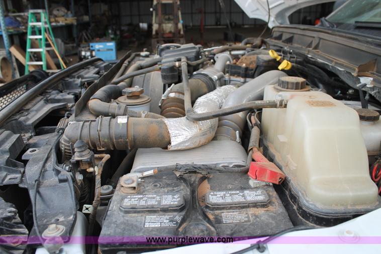 image for item H1602 2014 Ford F350 Super Duty Crew Cab flatbed truck