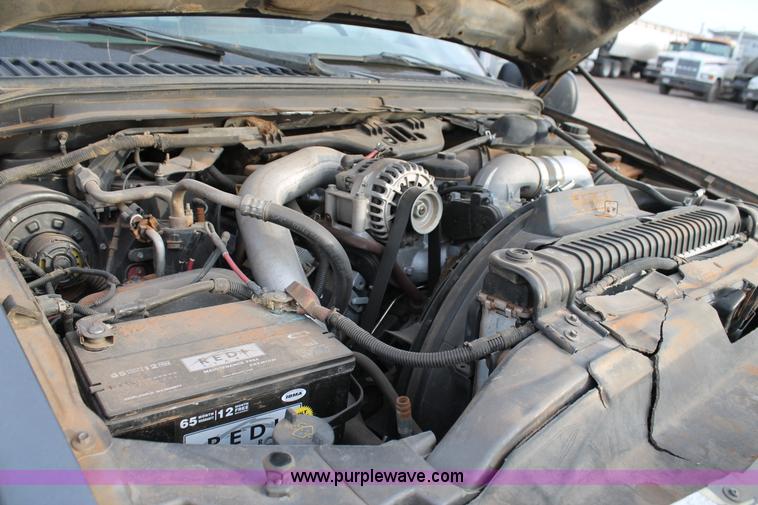 image for item H1604 2004 Ford F350 Super Duty flatbed truck