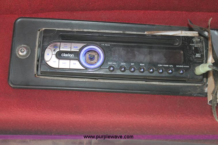 image for item H1606 1996 Mack CH613 semi truck