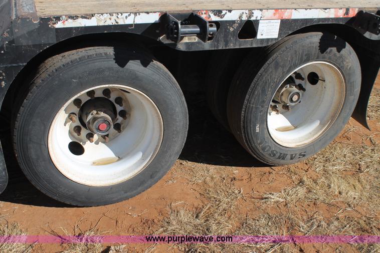 image for item H1609 2002 Trail King TK60HG-482 lowboy trailer