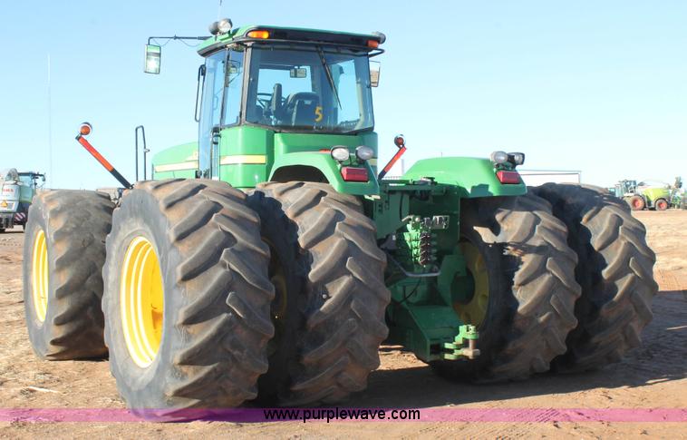 image for item H1612 2006 John Deere 9520 4WD tractor