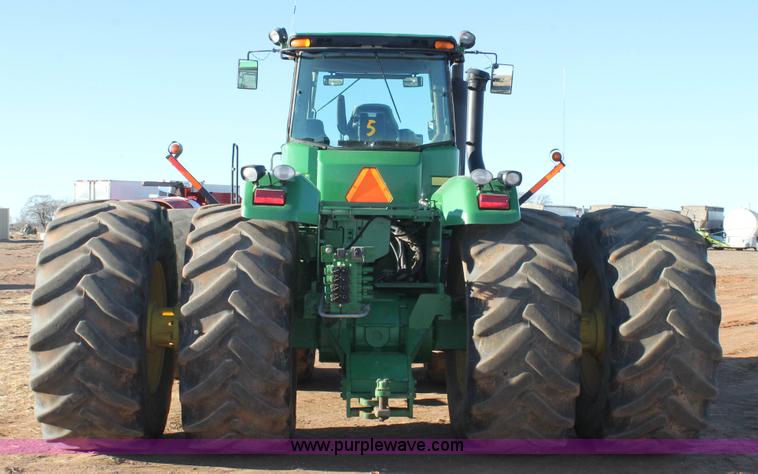 image for item H1612 2006 John Deere 9520 4WD tractor