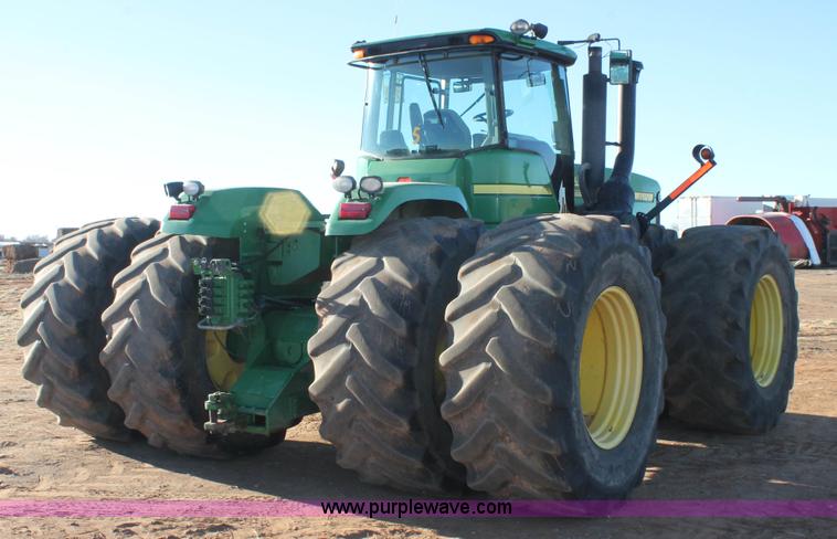 image for item H1612 2006 John Deere 9520 4WD tractor