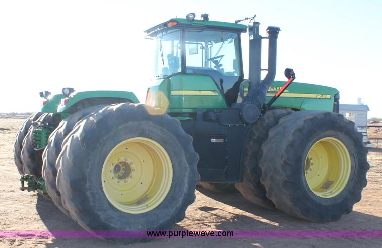 image for item H1612 2006 John Deere 9520 4WD tractor