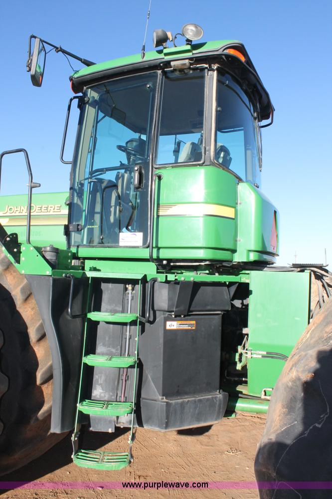 image for item H1612 2006 John Deere 9520 4WD tractor