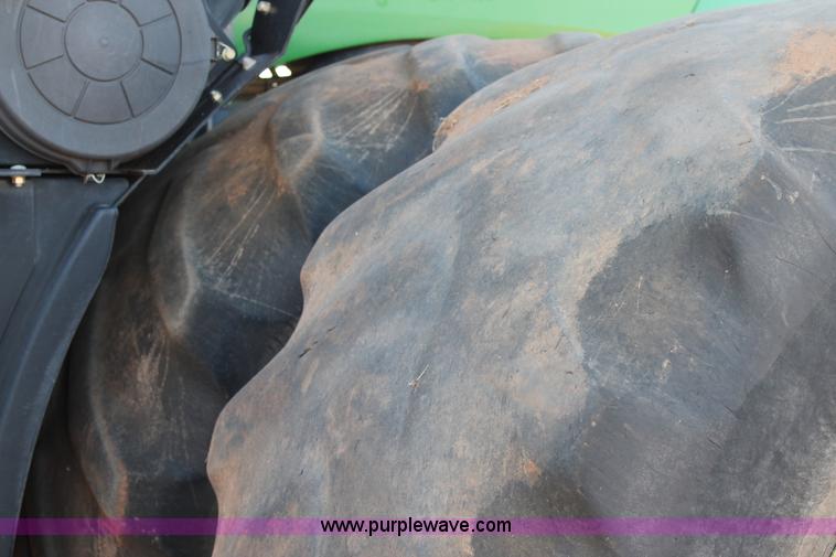 image for item H1612 2006 John Deere 9520 4WD tractor