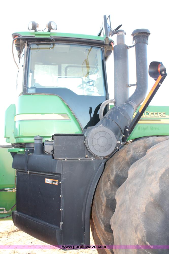 image for item H1612 2006 John Deere 9520 4WD tractor