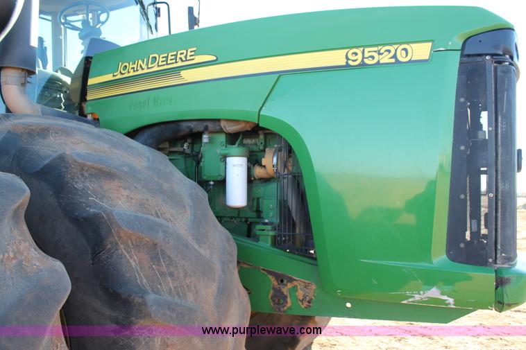 image for item H1612 2006 John Deere 9520 4WD tractor