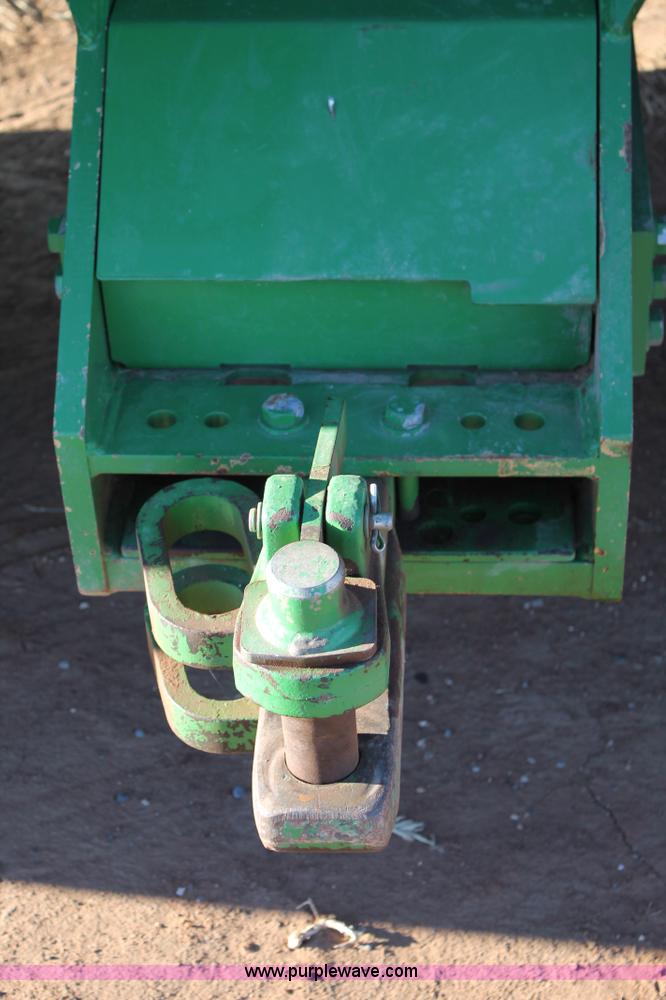 image for item H1612 2006 John Deere 9520 4WD tractor