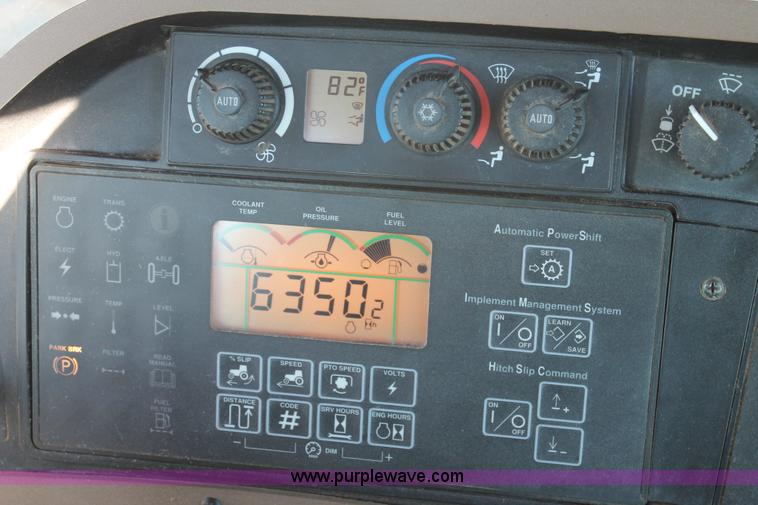 image for item H1612 2006 John Deere 9520 4WD tractor