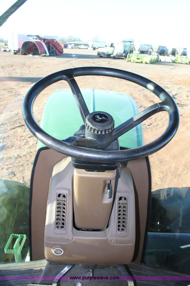 image for item H1612 2006 John Deere 9520 4WD tractor