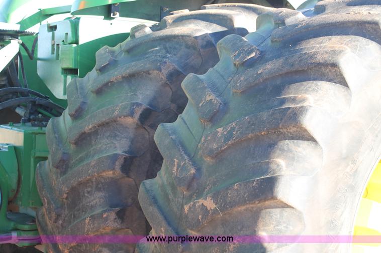 image for item H1613 2008 John Deere 9530 4WD tractor