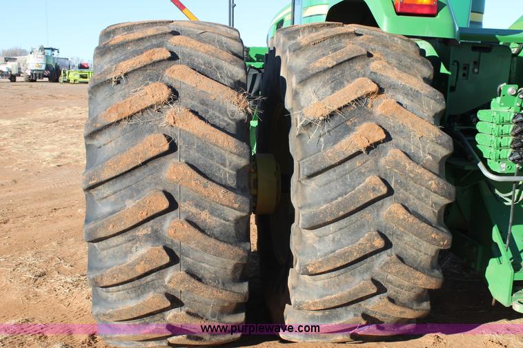 image for item H1613 2008 John Deere 9530 4WD tractor