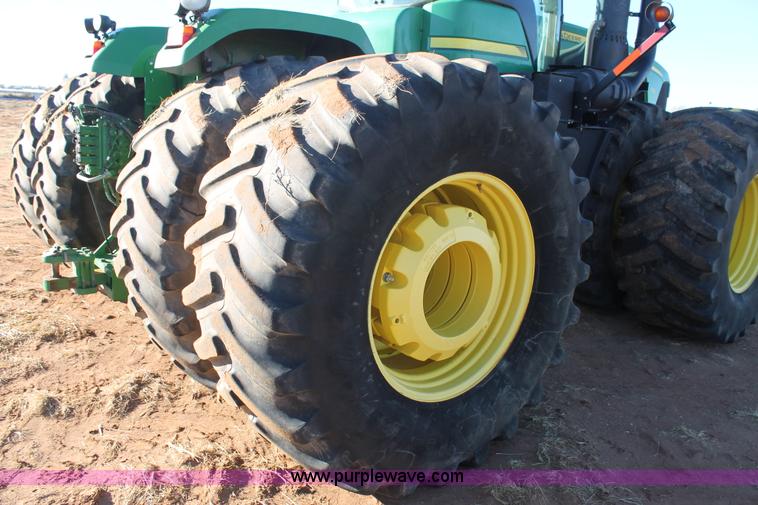 image for item H1613 2008 John Deere 9530 4WD tractor