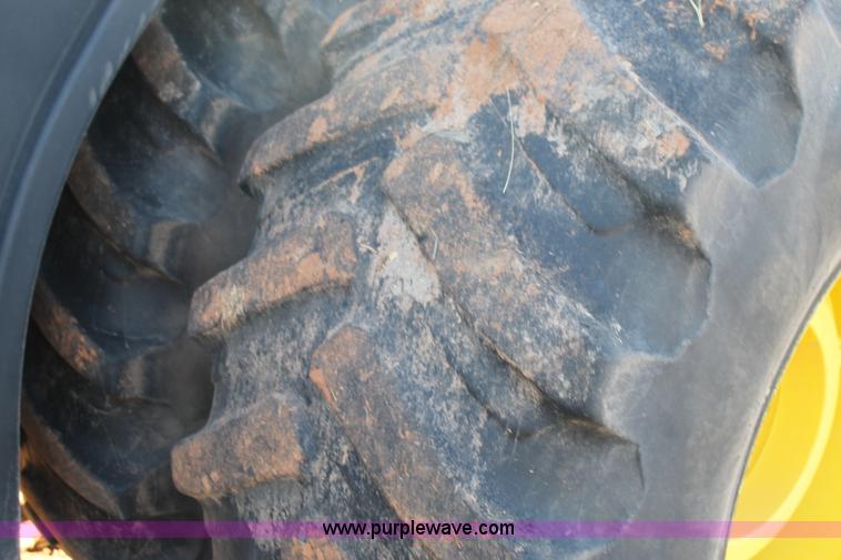 image for item H1613 2008 John Deere 9530 4WD tractor