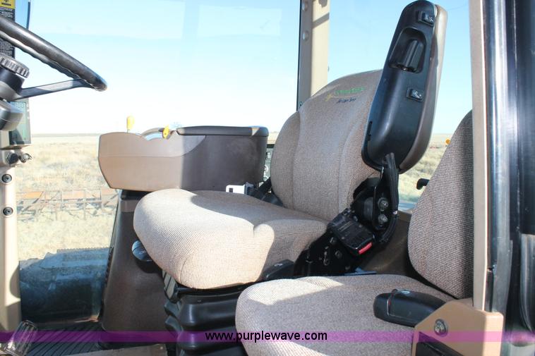 image for item H1613 2008 John Deere 9530 4WD tractor