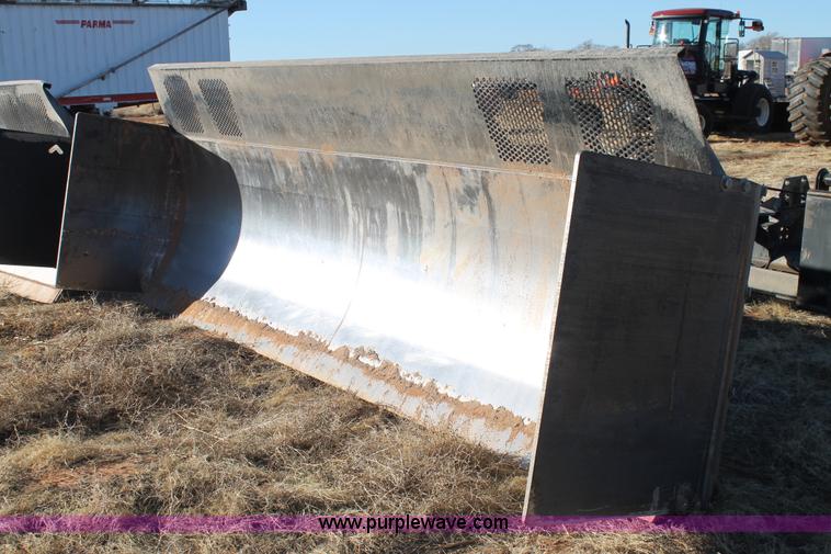 image for item H1614 Grouser front blade