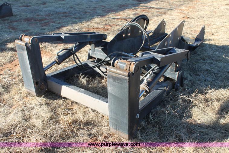 image for item H1615 Grouser front blade