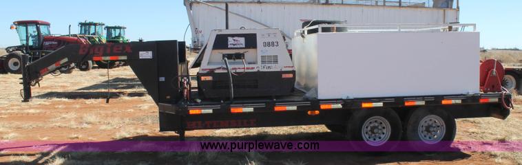 image for item H1620 2000 Big Tex 16' gooseneck trailer
