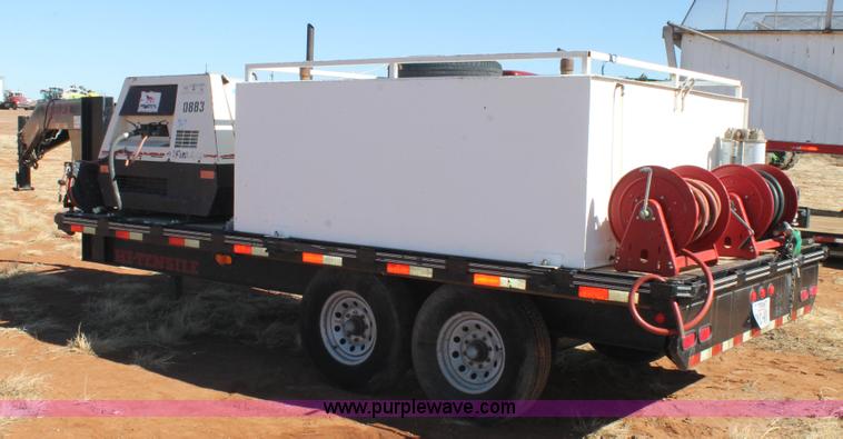 image for item H1620 2000 Big Tex 16' gooseneck trailer