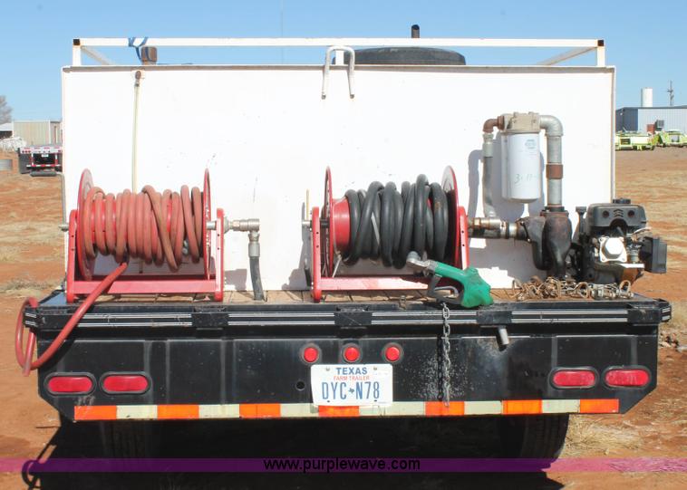 image for item H1620 2000 Big Tex 16' gooseneck trailer