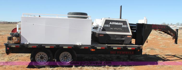 image for item H1620 2000 Big Tex 16' gooseneck trailer