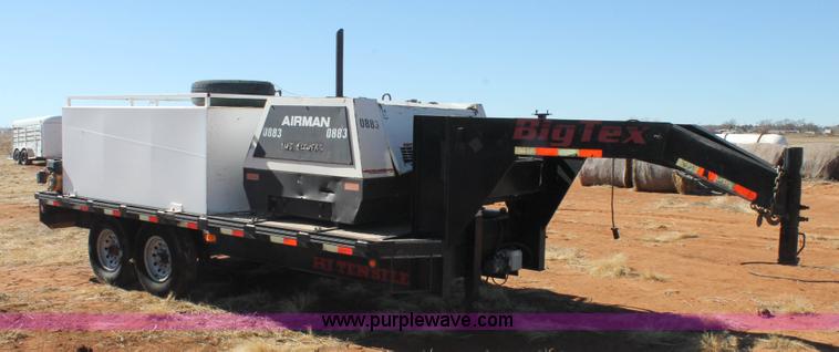 image for item H1620 2000 Big Tex 16' gooseneck trailer