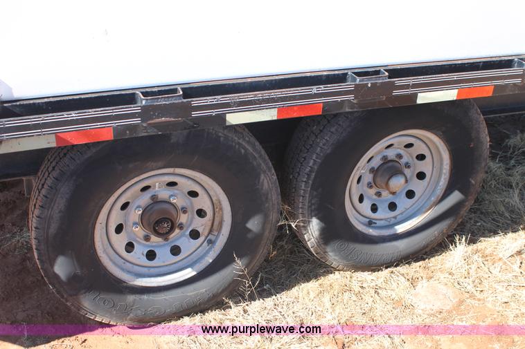 image for item H1620 2000 Big Tex 16' gooseneck trailer