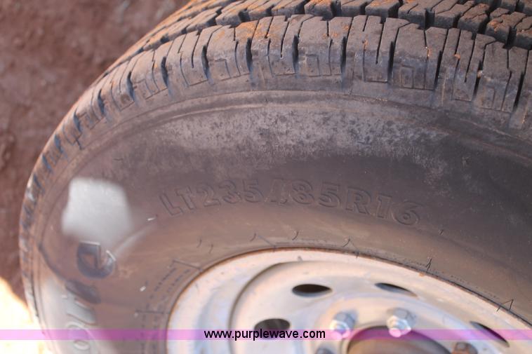 image for item H1620 2000 Big Tex 16' gooseneck trailer